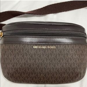 michael kors waist bag